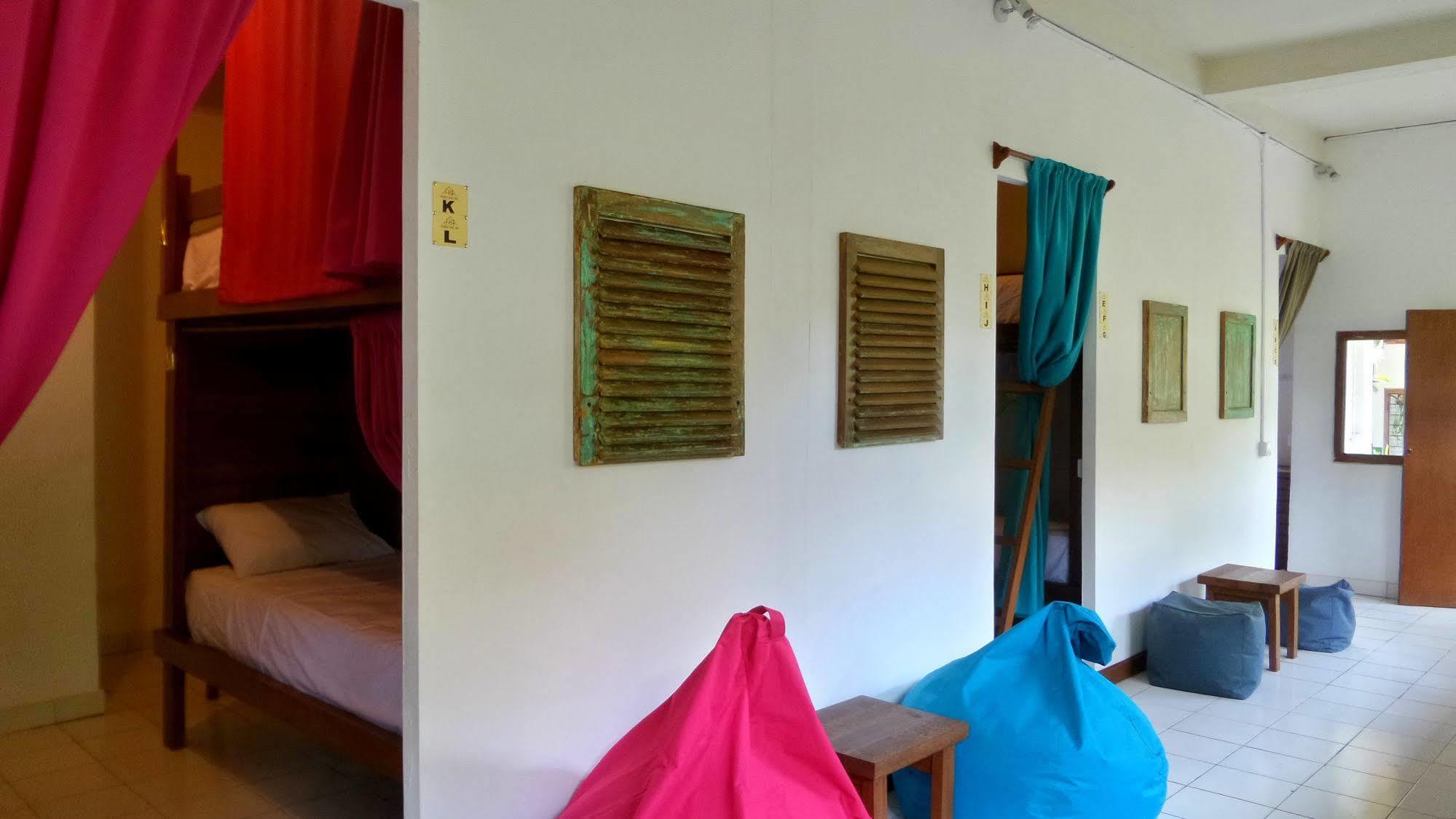 Friendly House Bali Asrama *