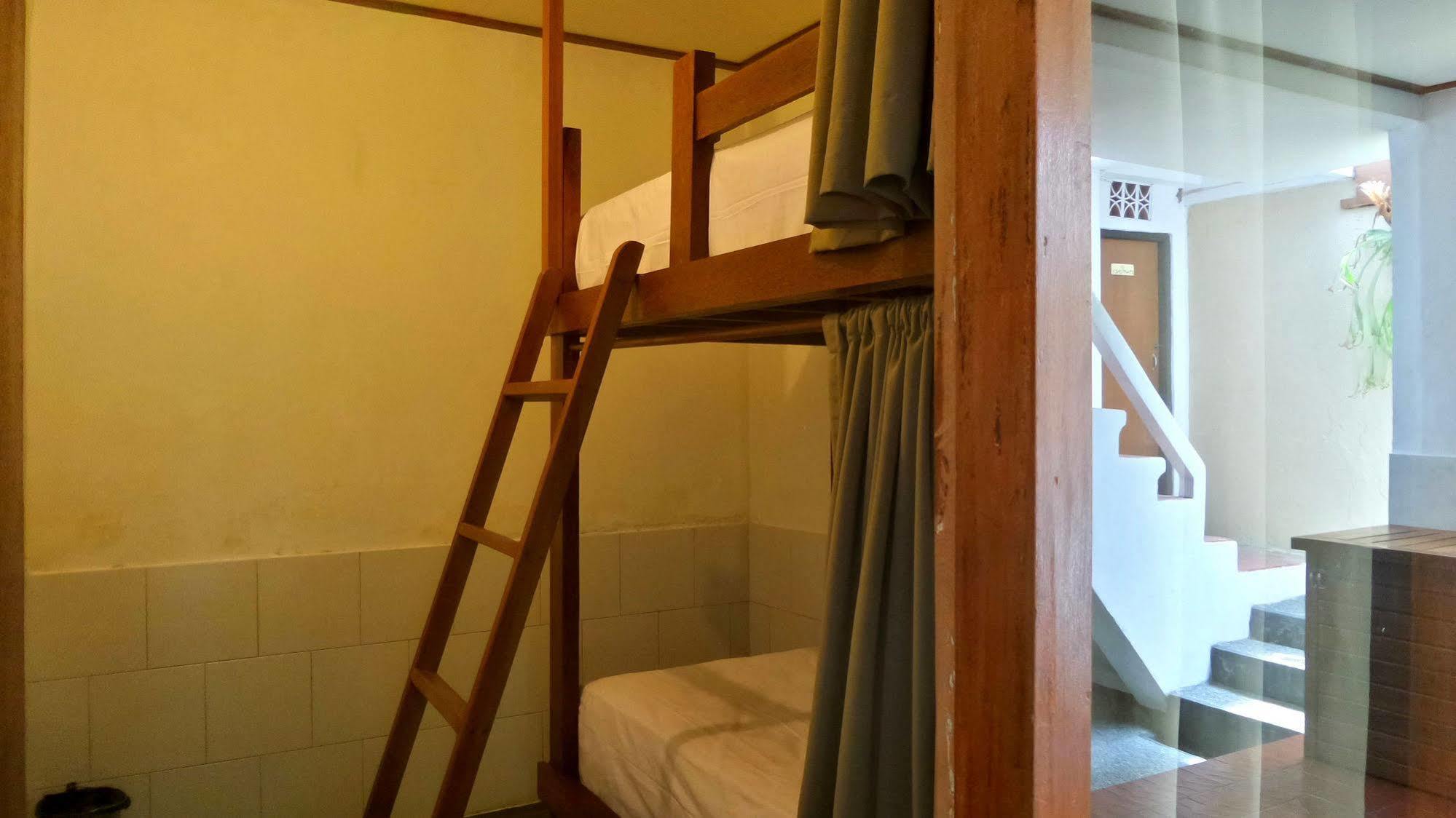 Hostel Friendly House Bali *