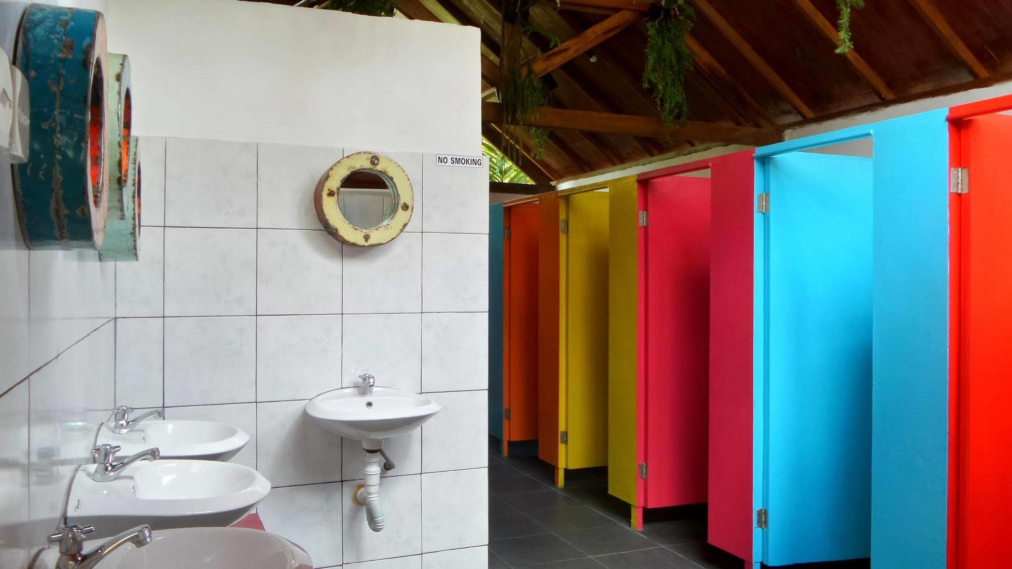 Friendly House Bali Hostel